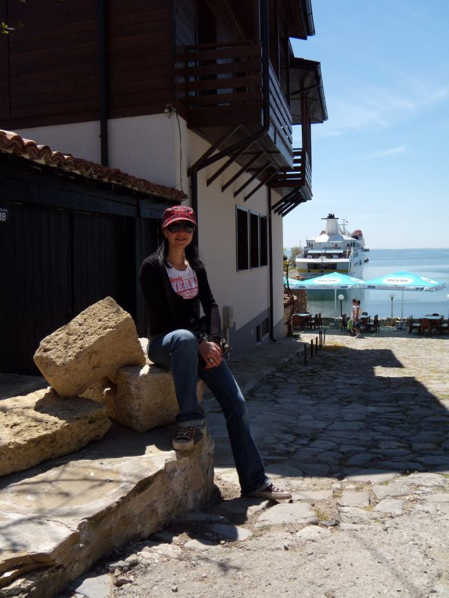 Raluca Arvat, fan al litoralului bulgaresc: a dat Mamaia pe Balcic si Nessebar! FOTO!