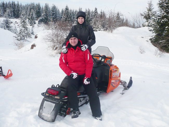 Nicoleta si Iuliana Luciu au sarbatorit Revelionul la minus 20 de grade