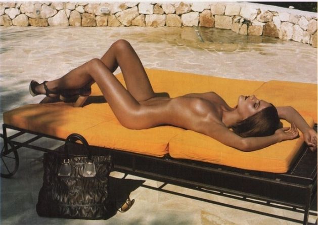 Una din cele mai sexy romance, asa cum nu ai vazut-o niciodata: Diana Dondoe, nud si extrem de sexy
