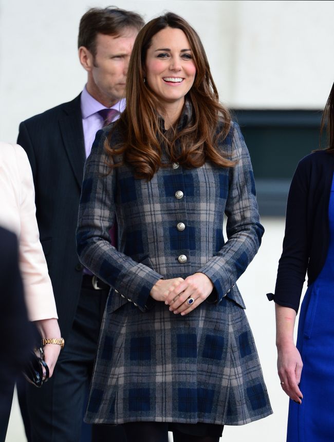 Imaginile care i-au contrariat pe fani: Kate Middleton, nici urma de burtica in luna a 6-a de sarcina. Este sau nu gravida Ducesa?
