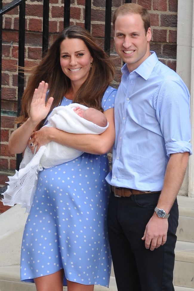 Prima aparitie a lui Kate Middleton dupa ce s-a aflat ca Printul William a petrecut weekend-ul cu fosta iubita: FOTO