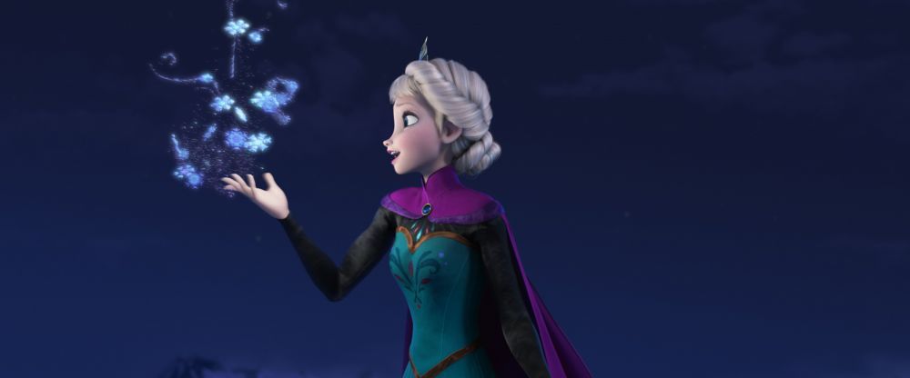 A cheltuit peste 1000 de lire pentru a o copia pe Elsa, din Frozen. Cum arata tanara de 21 de ani care a facut asta