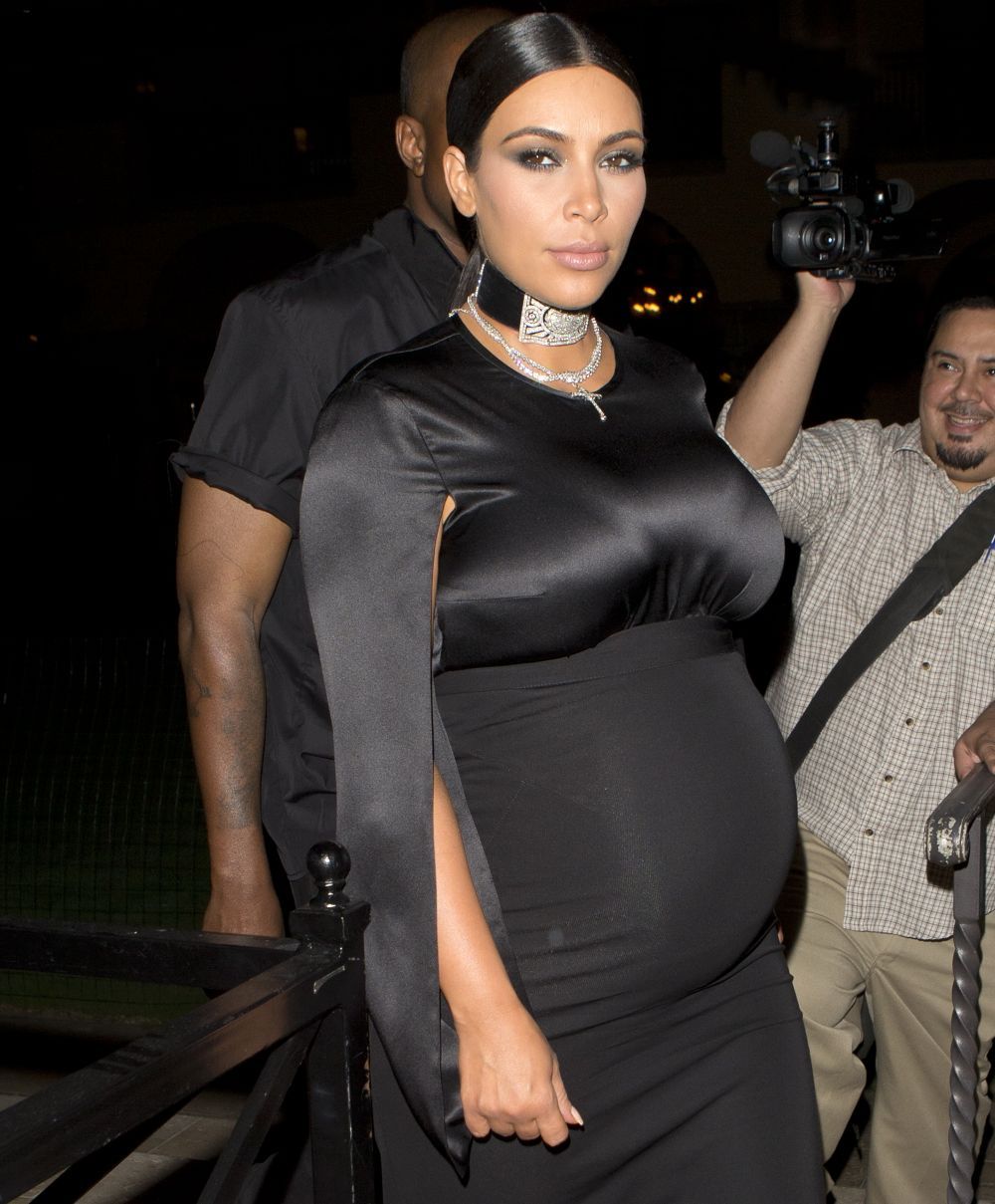 Adevarul despre silueta lui Kim Kardashian. Cum arata in realitate vedeta dupa nasterea celui de-al doilea copil