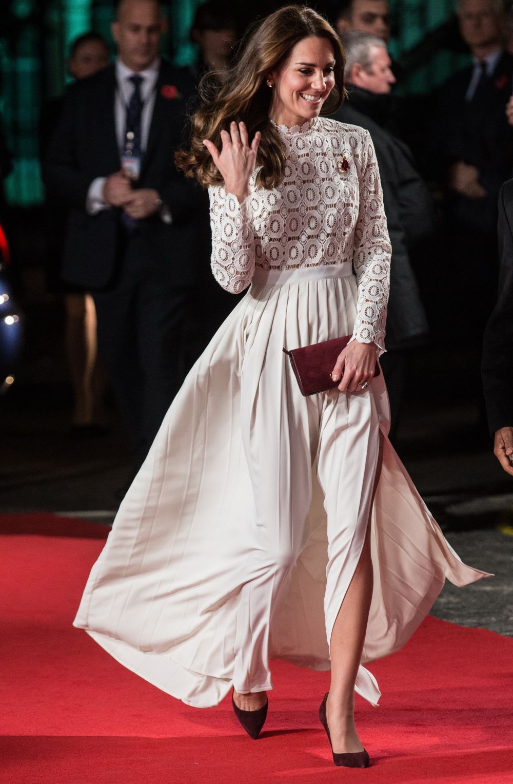 Kate Middleton, look de fotomodel. Ducesa a fost superba in cea mai indrazneata rochie purtata in ultimii ani