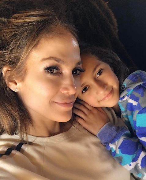 Fetita lui J.Lo si fiica iubitului vedetei arata identic. Fotografia care i-a cucerit pe fanii cantaretei