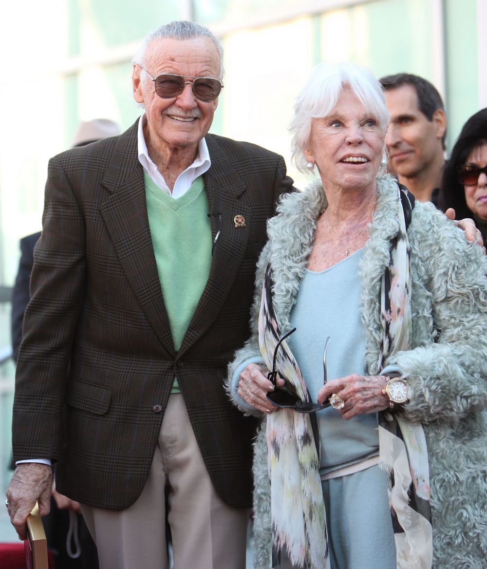 Povestea incredibilă a lui Stan Lee și a soției sale. Au fost căsătoriți timp de 70 de ani