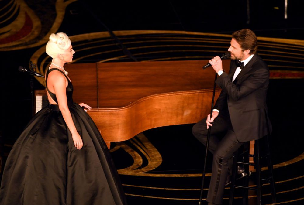 Oscar 2019, cel mai romantic moment al serii. Lady Gaga și Bradley Cooper au c&acirc;ntat live &rdquo;Shallow&rdquo;