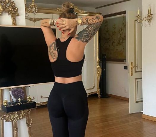 Ce a făcut Anamaria Prodan cu tatuajul cu Laurențiu Reghecampf? Cum și-a fotografiat spatele pe Instagram